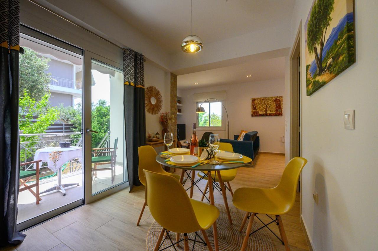Chic Apartment In Nature, 5-Min Walk To The Beach Kalamáta Buitenkant foto