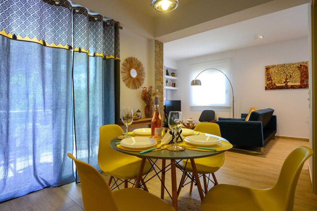 Chic Apartment In Nature, 5-Min Walk To The Beach Kalamáta Buitenkant foto